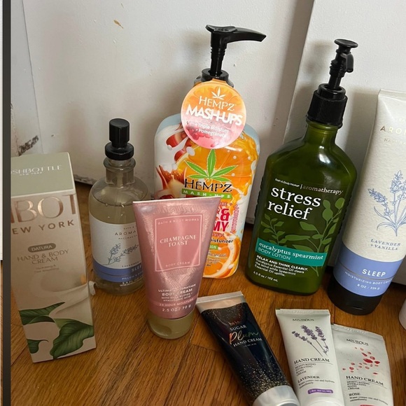 Assorted Lotions - Picture 3 of 4